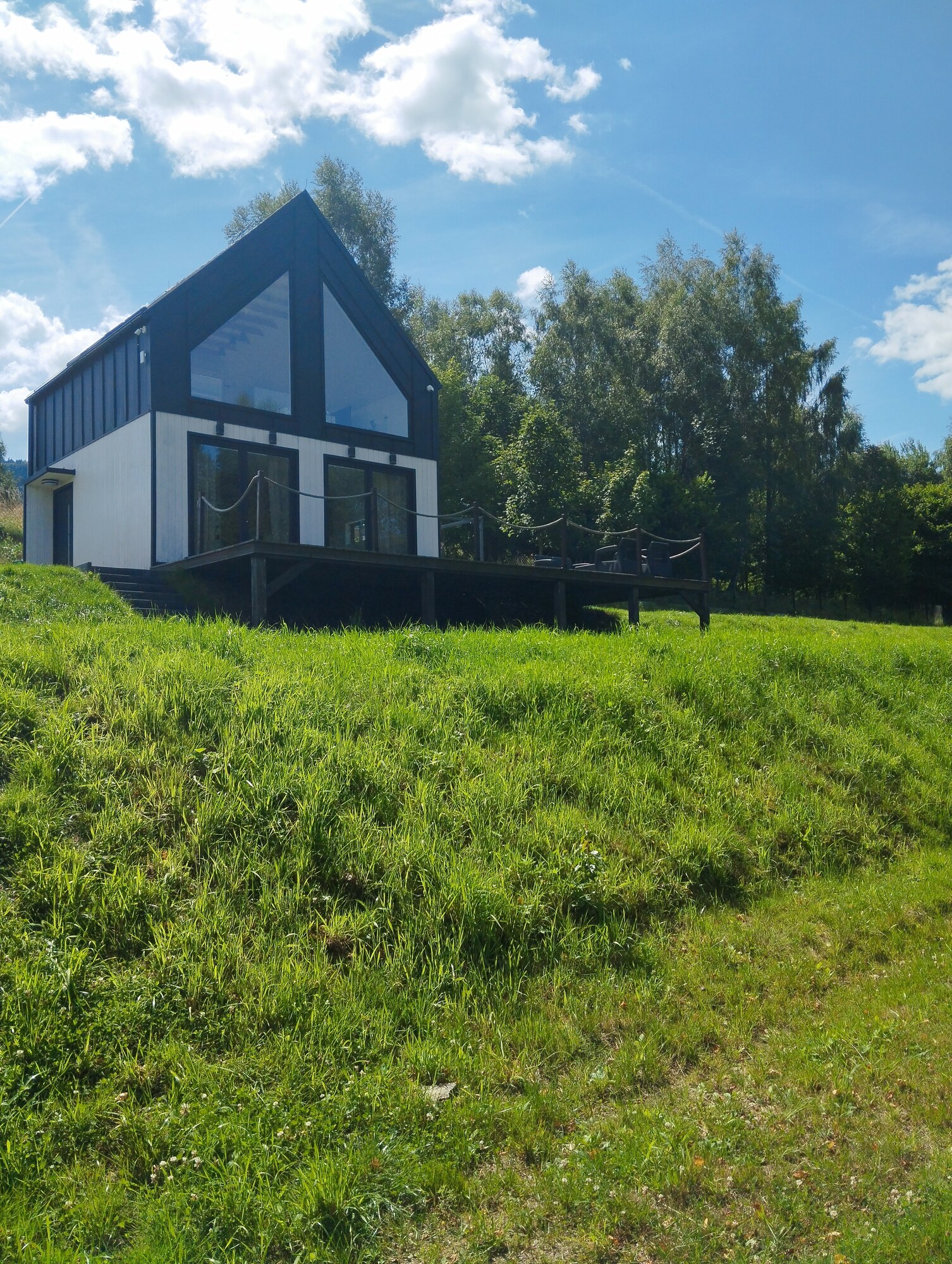 Leniuchowice - | Noclegi w Beskidach