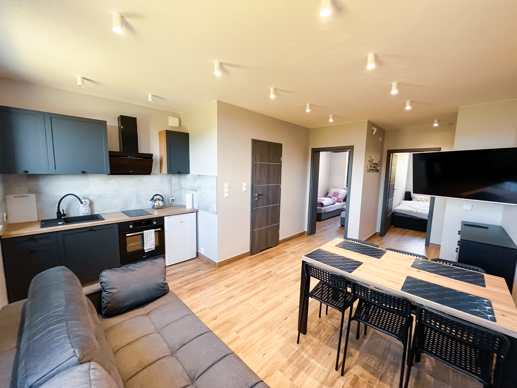 Pod Czwórką - Pokoje i Apartmenty — zdjęcie 4